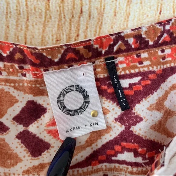 Anthropologie Akemi + Kin Boho Casual Sleeveless Small Blouse - Picture 6 of 7